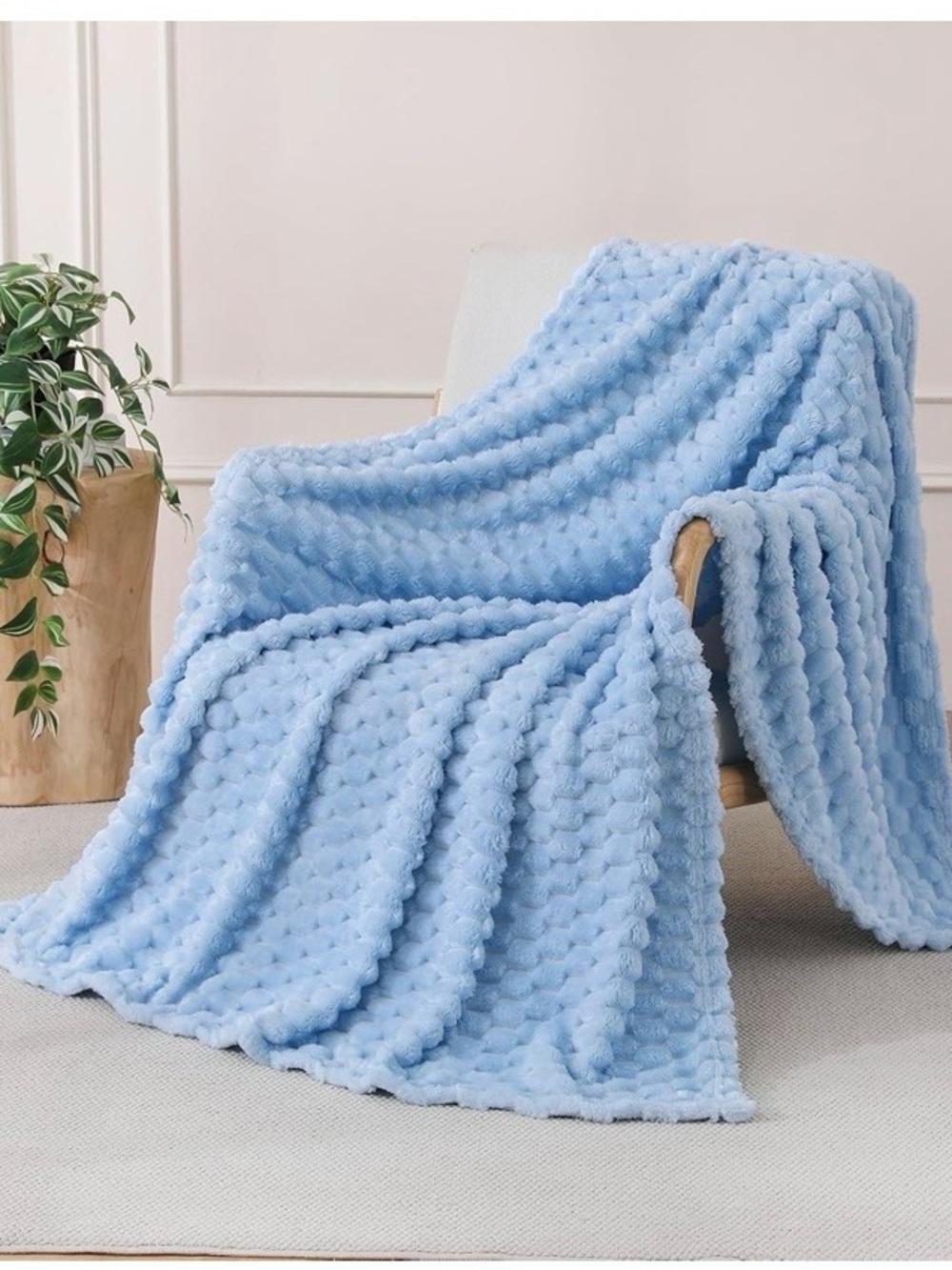 Plush Light Blue Cozy Throw Blanket - Ultra Soft Accent